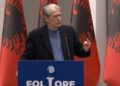 Berisha mban Foltoren me të rinjtë e FRPD: E turpshme ajo që ndodhi dje në Kushtetuese për Belindën