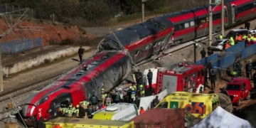 Tragjedia me tren në Spanjë,qeveria jep 20 mln € për familjet, opozita kërkon dorëheqjen e ministrit