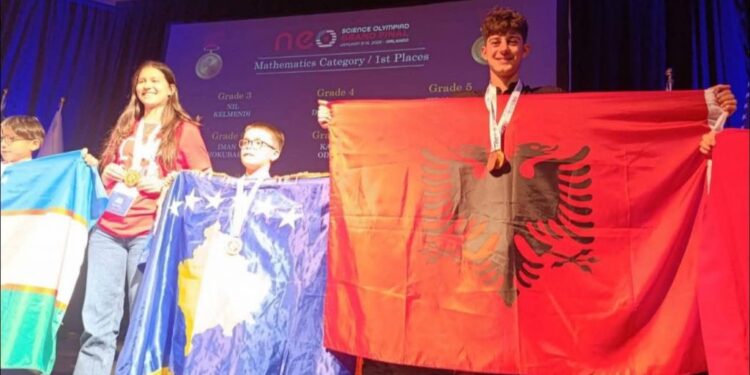 Dy medalje në SHBA, pa mbështetje nga shteti: historia e 15-vjeçarit Loris Qose nga Cërriku