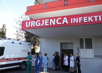 Urgjenca e Infektivit: Mbi 100 raste në ditë kërkojnë ndihmën e mjekut, rreth 40% shtrohen në spital