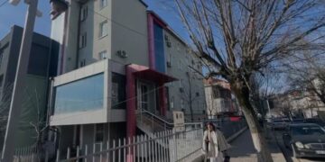 Akuzohen se vranë Artur Lleshin, lihen në burg vëllezërit binjakë, Klodjan dhe Klement Kruca