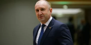 Gjykata bullgare miraton dorëheqjen e presidentit Radev