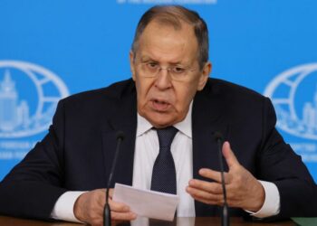 Lavrov nxjerr bllof Trumpin: Rusia nuk ka lidhje me Groenlandën!