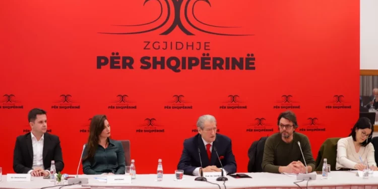 Berisha mbledh tryezën e opozitës dhe shoqërisë civile, Shehaj, Qori e Lapaj refuzojnë ftesën.