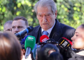 Gjykata Kushtetuese i dha të drejtë për arrestin shtëpiak, Berisha: Ai vendim ka pasoja edhe sot