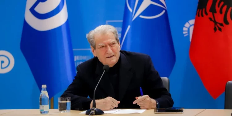 Dosja “Partizani” sot në seancë, avokatët e Sali Berishës kundërshtojnë kërkesën për gjykim ndaj tij