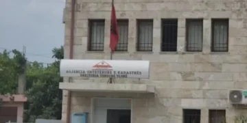 “Shkrihet” Kadastra e Vlorës, zhvendoset e gjitha në Tiranë