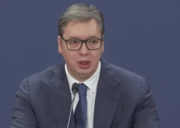 “Nuk jam naiv e budalla si Milosheviçi”/ Vuçiç provokon: Groenlanda? Po me Kosovën çfarë ndodhi