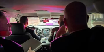 Ministri Demo ndan foton nga Uashingtoni,kryeministri Edi Rama rrugës për mbledhjen eBordit të Paqes