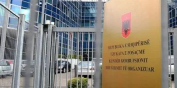 I akuzuari Asllan Plaku “shpërthen” ndaj prokurorit Dibra: S’më ka burgosur Nuredin Dumani, por ti