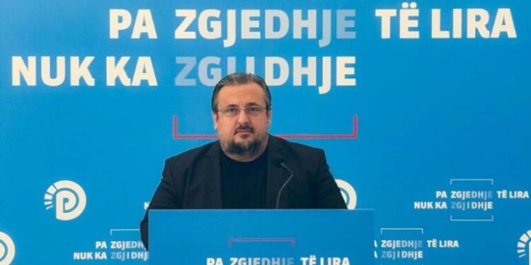 Denoncimi i Telitit: Skandal në Këshillin Bashkiak të Tiranës, 32 muaj pa komision financiar