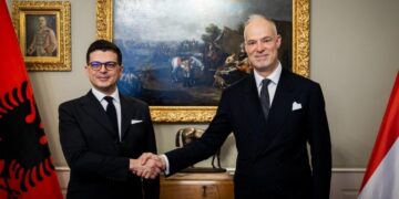 Vengu dhe ministri hungarez i Mbrojtjes rikonfirmojnë bashkëpunimin