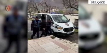 Dhunoi 51-vjeçarin dhe i mori automjetin, arrestohet pas një viti i riu në Bulqizë