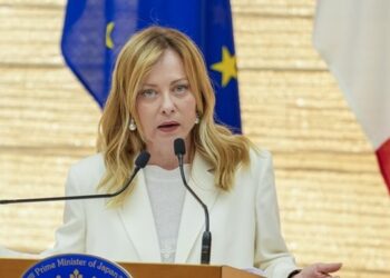 Itali, Meloni me “dorë të hekurt” kundër emigrimit të paligjshëm, miratohet paketa e re ligjore