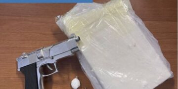 Me armë lodër ‘ruante’ biznesin/ Kapet shqiptari në Rimini me mbi 1 kg kokainë