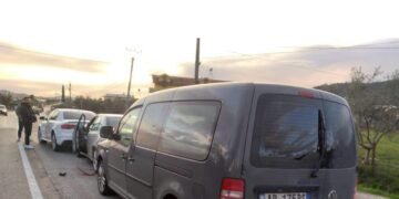 Aksident zinxhir në aksin Peqin–Elbasan, përplasen 3 automjete