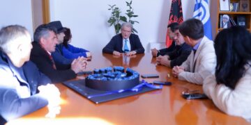 “Regjim diktatorial”/ Sali Berisha thirrje diasporës për protesta