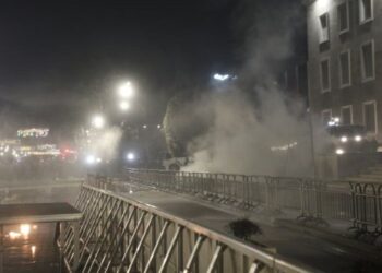 Nesër protesta e opozitës, Ambasada e Amerikane udhëzon qytetarët të shmangin qendrën e Tiranës