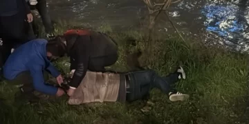 Përplasjet mes protestuesve dhe policisë, një qytetar humb ndjenjat nga gazi lotsjellës