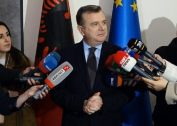 Balla paralajmëron opozitën për ‘Territorialen’: Nuk bëj ultimatume, por nëse s’merrni pjesë …