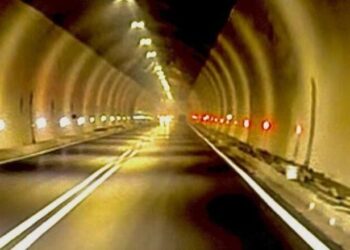 Aksident i rëndë në afërsi të tunelit të Murrizit, përplasen dy automjete