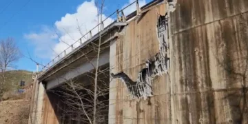 Përkeqësohet situata te “Arrat e Gurrës”, bllokohet tërësisht qarkullimi në aksin Librazhd–Prrenjas