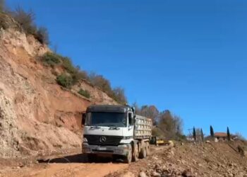 Përfundon devijimi i Shkumbinit, pritet projekti për rrugën alternative