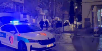 Sherr në një lokal në Korçë/ Goditet me thikë 37-vjeçari, shoqërohet në polici autori