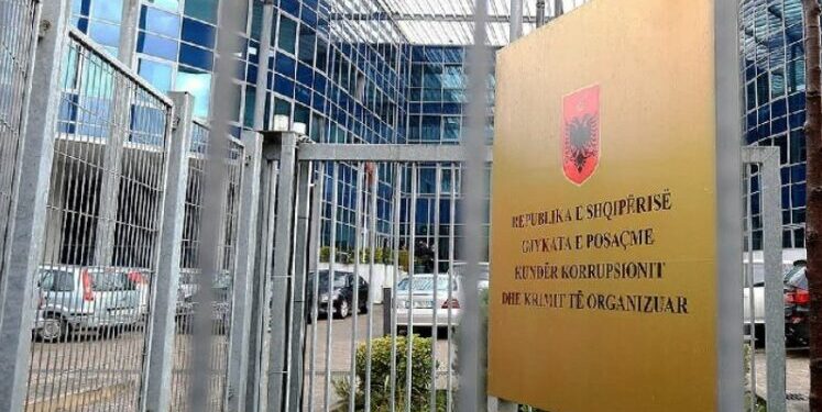 Të akuzuar për ndikim të paligjshëm mbi zyrtarë të drejtësisë, GJKKO dënon tre persona