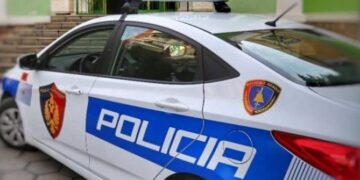 Aksident në autostradën Tiranë-Elbasan, përplasen 4 makina, vështirësi në qarkullimin e mjeteve