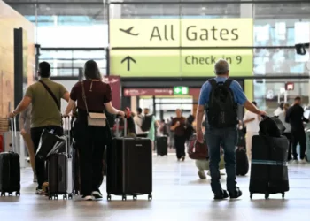 Moti i keq pezullon fluturimet në aeroportin e Berlinit