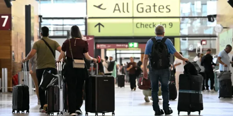 Moti i keq pezullon fluturimet në aeroportin e Berlinit