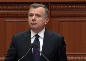 Balla i kthehet Bardhit: Bëre gafë, s’ka në Kuvend kërkesë për heqjen e imunitetit të Ballukut