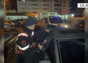 Operacioni “Siguria”/ Armë zjarri, municion luftarak e drogë, pesë të arrestuar në Durrës