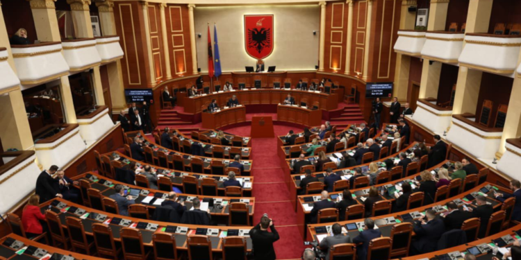 Ndryshim formule në Komisionin e Reformës Territoriale? PS dhe opozita përballen sot në Kuvend