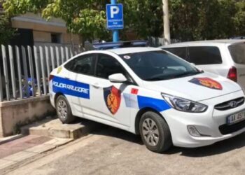 Parandalohet ngjarja kriminale! Eksploziv poshtë makinës në Konispol, shoferi e pikas dhe…