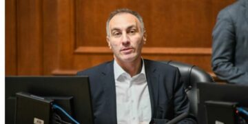 Akuzohet për korrupsion/ Arrestohet ish-zëvendëskryeministri i RMV, Artan Grubi