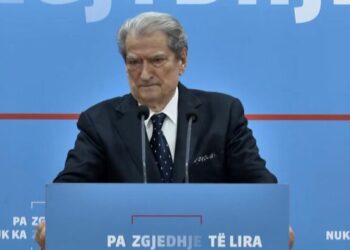 “Rama premtoi pasaportën evropiane, po jep atë serbe”, Berisha: Protesta në 12 mars