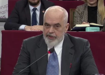 “Nëse SPAK do të luftojë korrupsionin, të hetojë privatizimin e 4 HEC-eve nga PD”, Rama