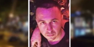 Procesi gjyqësor për pronat e të birit, babai i Ervis Martinajt paraqitet në GJKKO: Djali im…