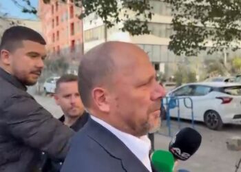Mbi një orë në SPAK, Xhelal Mziu flet pas daljes nga prokuroria