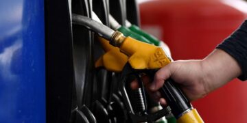 G7 s’liron rezervat strategjike, rritet çmimi i naftës nga lufta në Iran.  ￼