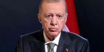 Raketa mbi hapësirën ajrore turke, Erdogan paralajmëron Iranin: përmbahuni nga hapat provokues