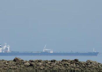 Kriza në Hormuz, SHBA heq përkohësisht sanksionet për naftën ruse