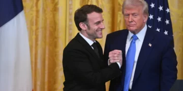 Trump: Franca gati të ndihmojë në sigurimin e Ngushticës së Hormuzit