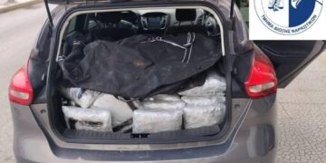 Kapen 60 kg marijuanë në kufirin greko-shqiptar, arrestohet një 18-vjeçar