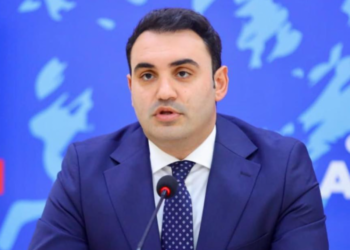 “Këlliçi: Shqipëria ‘pjesërisht e lirë’, autokraci elektorale”