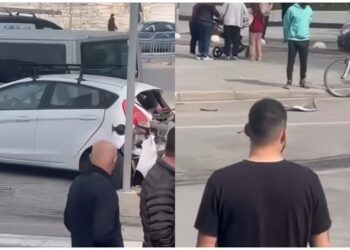 Aksident në Yzberisht, makina del nga rruga dhe përfundon në trotuar