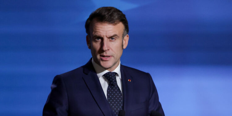 Macron: Do dërgojmë automjete të blinduara në Liban për të shmangur luftën