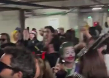 Alkol, veshje festive dhe muzikë! Izraelitët argëtohen në bunkerë gjatë luftës me Iranin